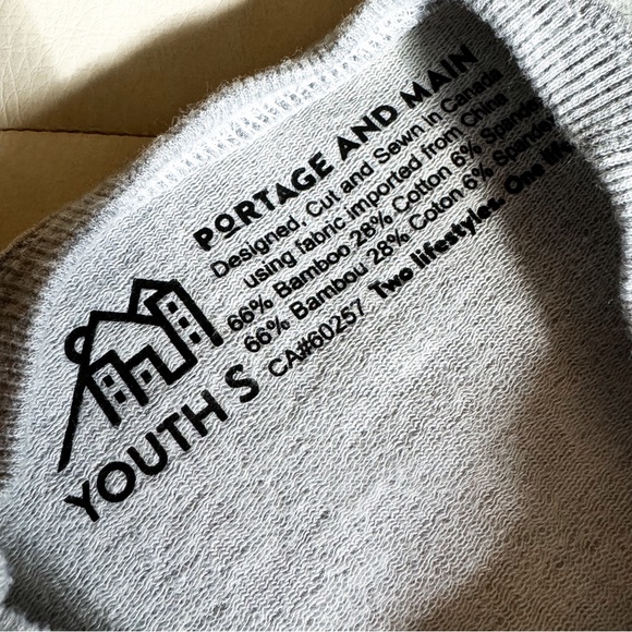 Portage & Main 🇨🇦 • Tank Top - Picture 5 of 5